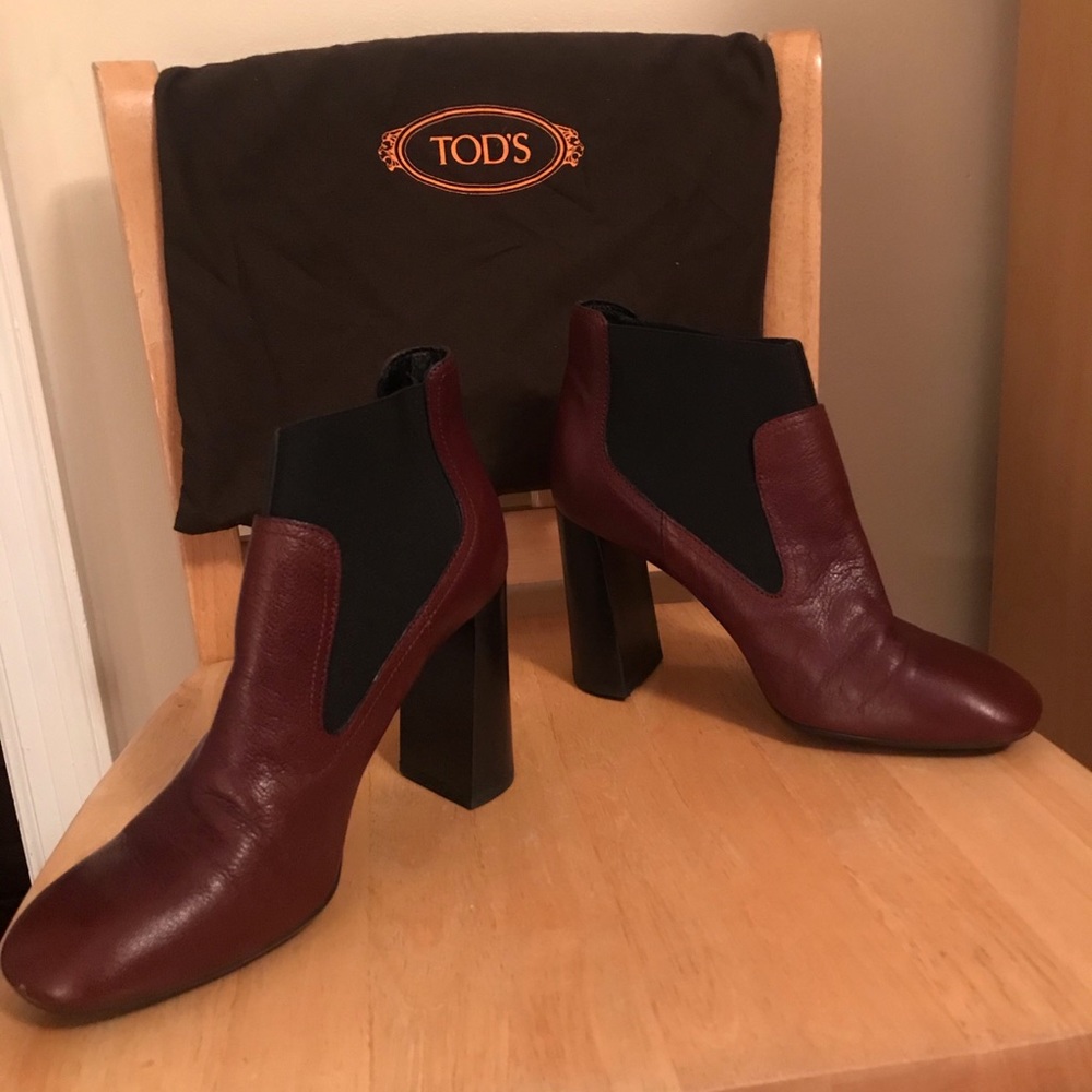 Tod’s Women’s Gomma Stacked Heel Leather Booties